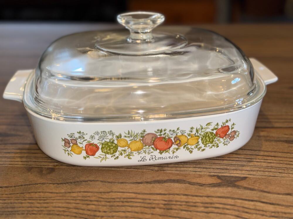 Vintage CorningWare Spice o' Life “Le Romarin”A-10-B Casserole Dish W/ Pyrex Lid